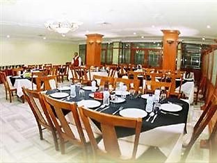Doha Palace Hotel Esterno foto