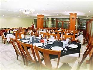 Doha Palace Hotel Esterno foto